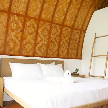 Tropical Temple Siargao Resort General Luna  Esterno foto